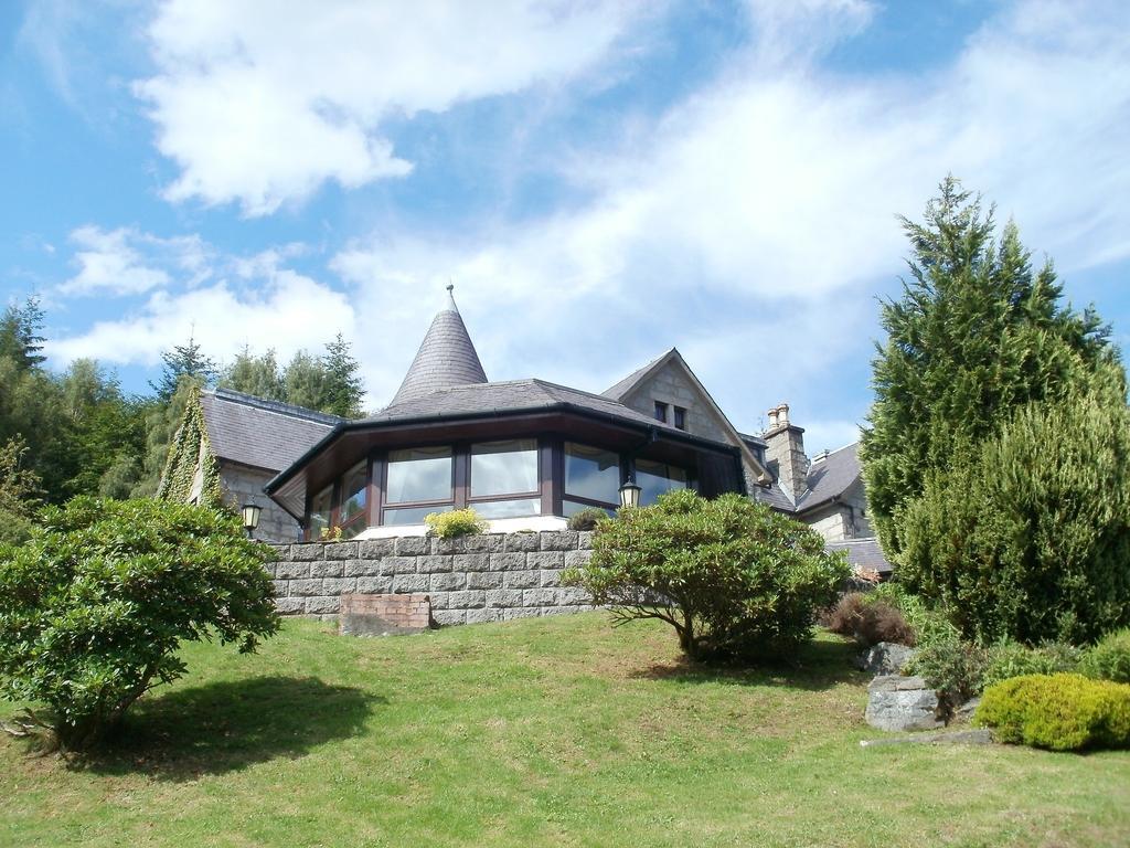 Glenspean Lodge Hotel Roybridge Exterior photo