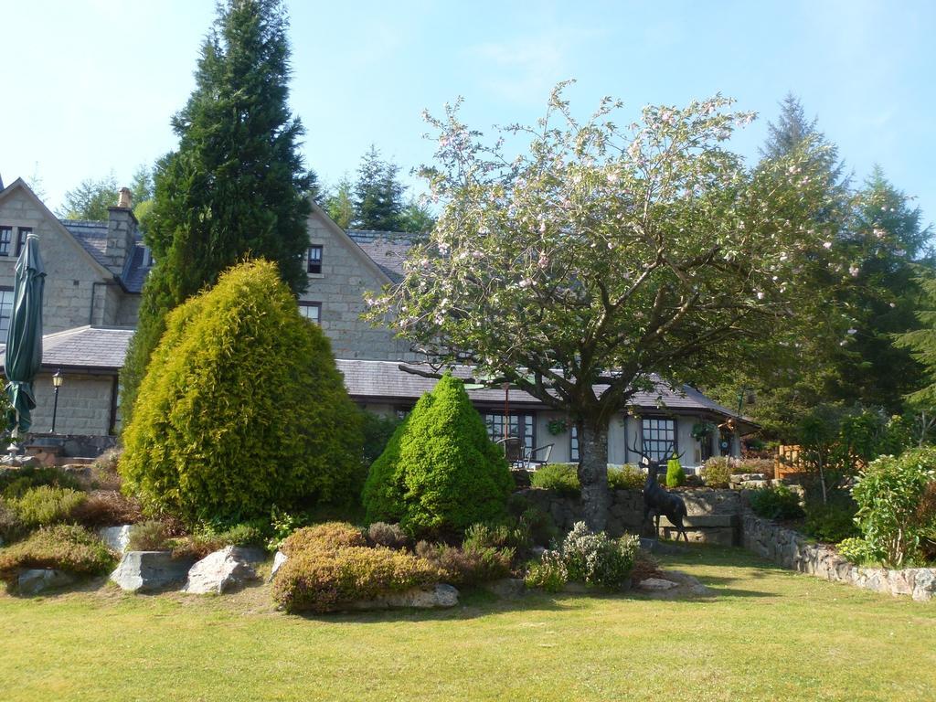 Glenspean Lodge Hotel Roybridge Exterior photo